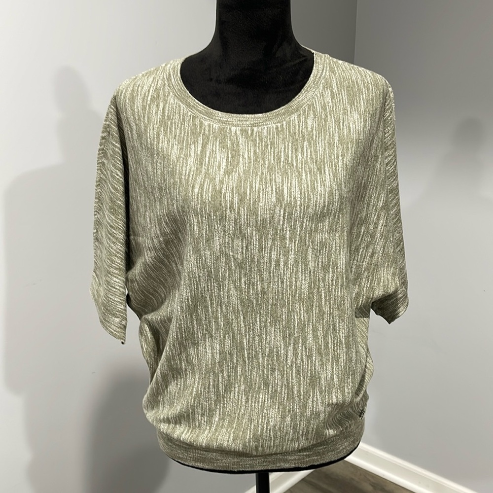 DKNY women’s marbled knit short sleeve sweater Olive green size small